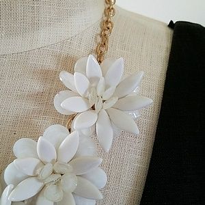 Vintage white glass flower bead necklace.